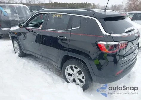 2022 Jeep Compass Limited 4X4 z USA, uszkodzony, nr VIN 3C4NJDCB1NT126594